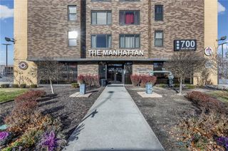 700 E 8th Street 7Q, Kansas City, MO 64106