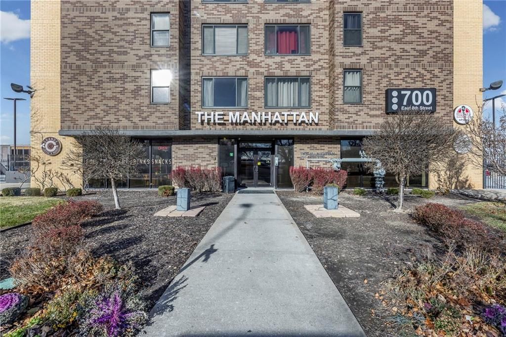 700 E 8th Street 7Q, Kansas City, MO 64106