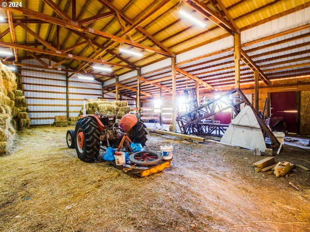 15165 AIRPORT Way, Vernonia, OR 97064