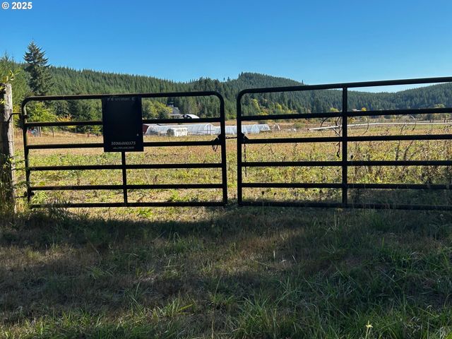 15165 AIRPORT Way, Vernonia, OR 97064