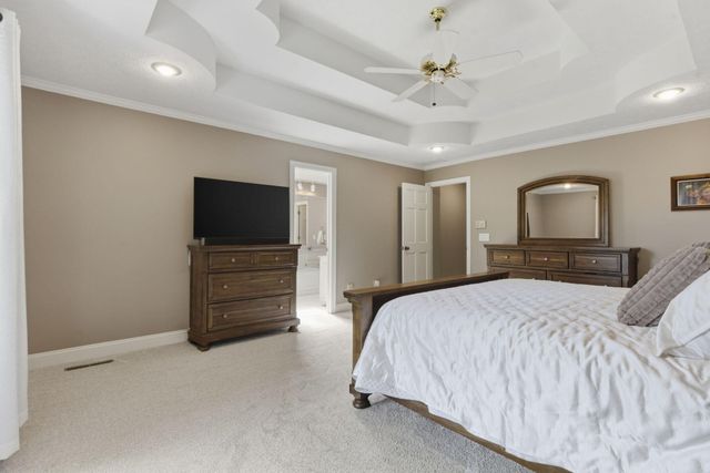 3955 E Eastmoor Street, Springfield, MO 65809