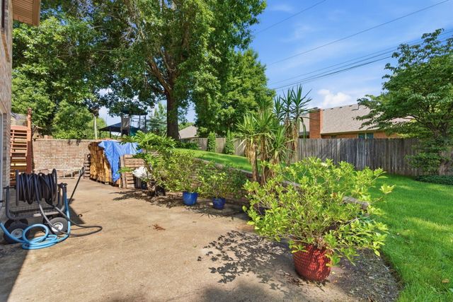 3955 E Eastmoor Street, Springfield, MO 65809