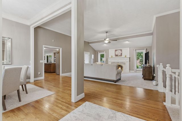 3955 E Eastmoor Street, Springfield, MO 65809