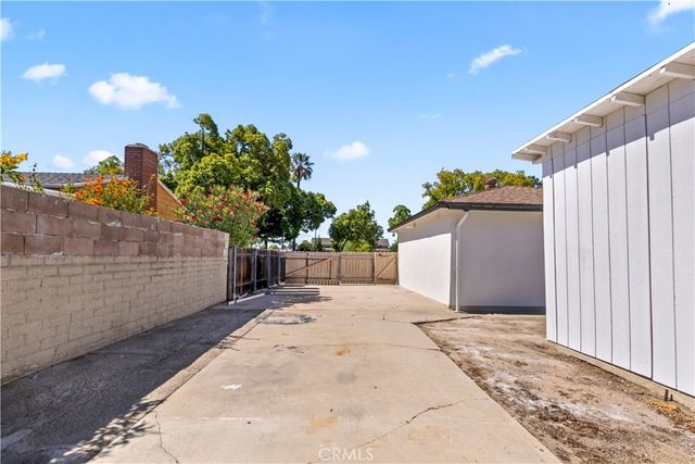 1106 N Sultana Avenue, Ontario, CA 91764