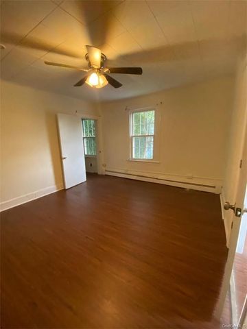 21 Prospect st, Highland Falls, NY 10928