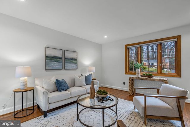 3825 BIRCHWOOD RD, Falls Church, VA 22041