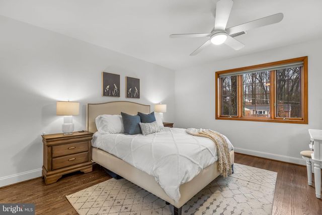 3825 BIRCHWOOD RD, Falls Church, VA 22041