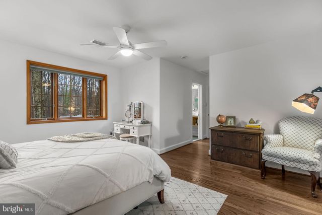 3825 BIRCHWOOD RD, Falls Church, VA 22041