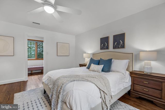 3825 BIRCHWOOD RD, Falls Church, VA 22041