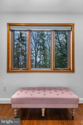 3825 BIRCHWOOD RD, Falls Church, VA 22041