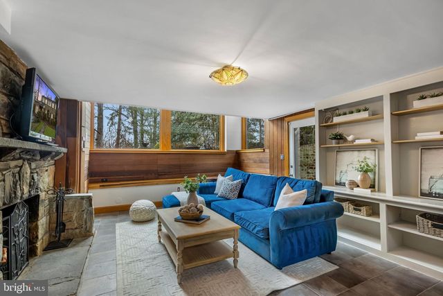 3825 BIRCHWOOD RD, Falls Church, VA 22041