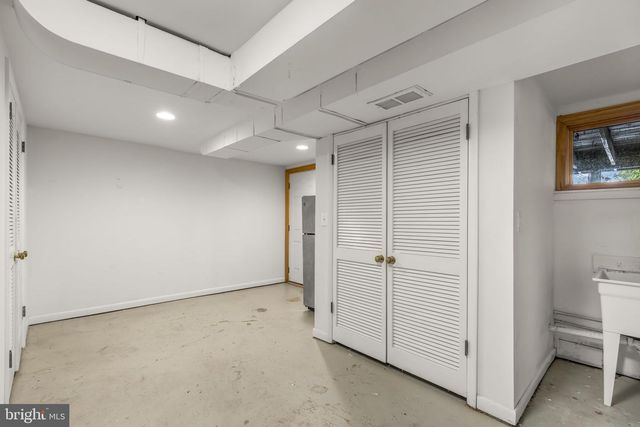 3825 BIRCHWOOD RD, Falls Church, VA 22041