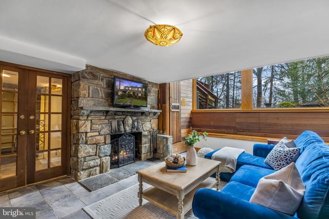 3825 BIRCHWOOD RD, Falls Church, VA 22041