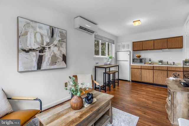 3825 BIRCHWOOD RD, Falls Church, VA 22041