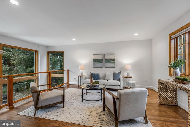 3825 BIRCHWOOD RD, Falls Church, VA 22041