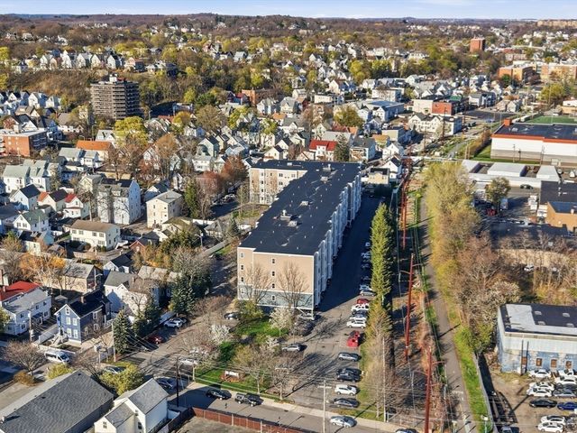 30 Franklin St 327, Malden, MA 02148