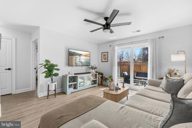 5 ERICSSON RD, Cabin John, MD 20818