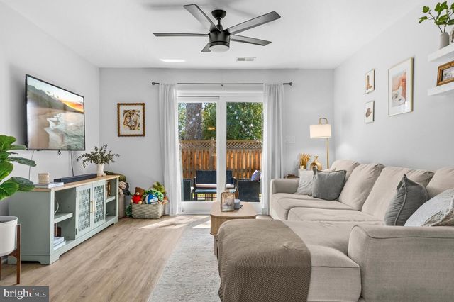 5 ERICSSON RD, Cabin John, MD 20818