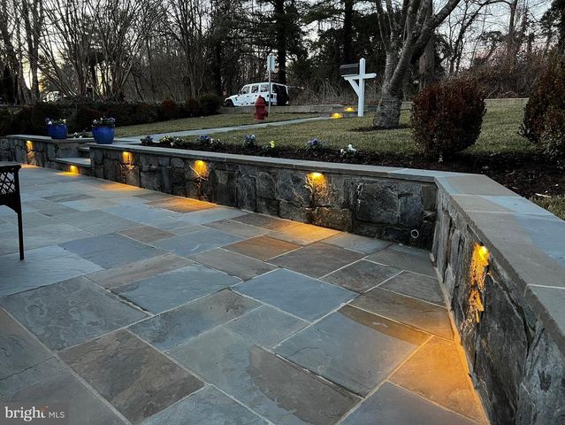 5 ERICSSON RD, Cabin John, MD 20818