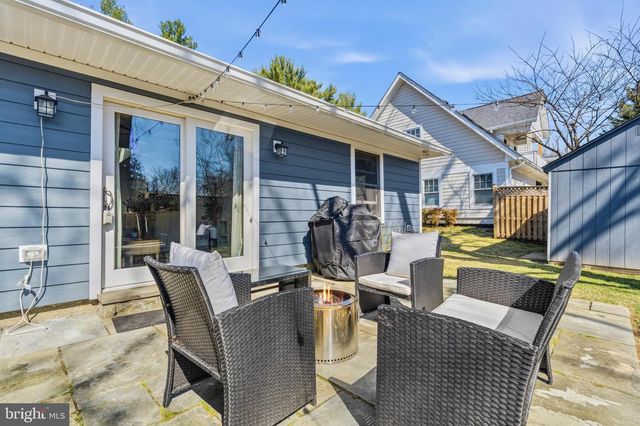 5 ERICSSON RD, Cabin John, MD 20818