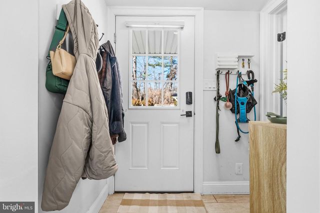 5 ERICSSON RD, Cabin John, MD 20818