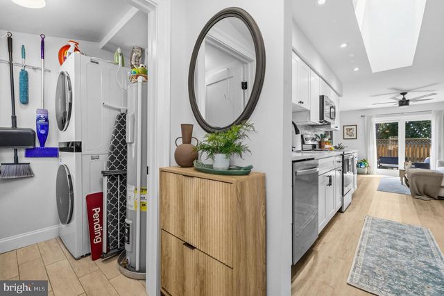 5 ERICSSON RD, Cabin John, MD 20818