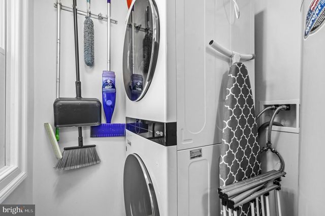 5 ERICSSON RD, Cabin John, MD 20818