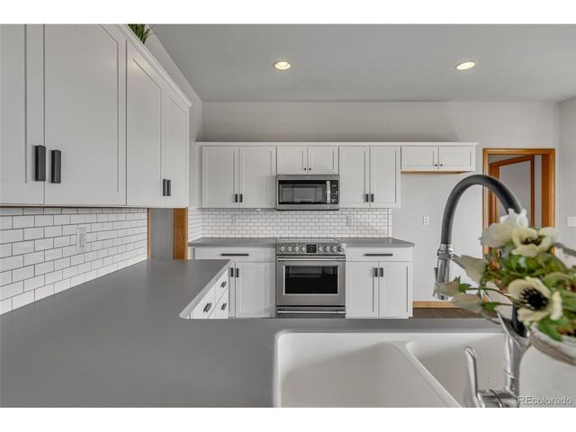 6696 Sunset Cir, Kiowa, CO 80117