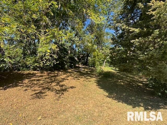 320 30TH Avenue N, Clinton, IA 52732