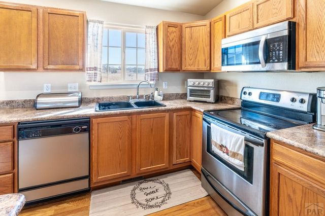 664 Song Sparrow Dr, Pueblo West, CO 81007