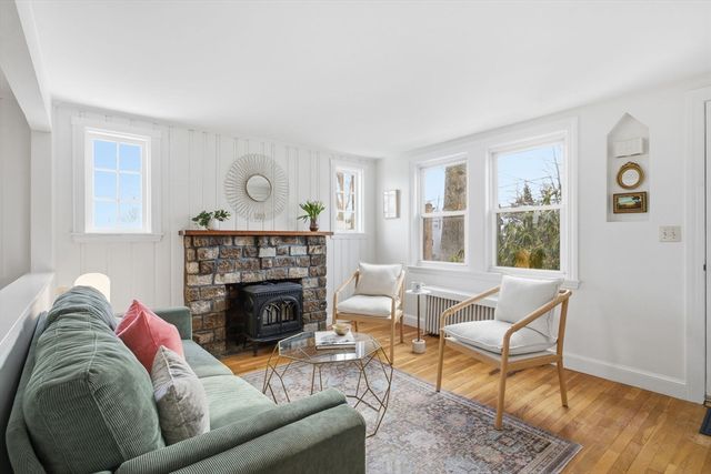 23 Fairview 23, Dedham, MA 02026