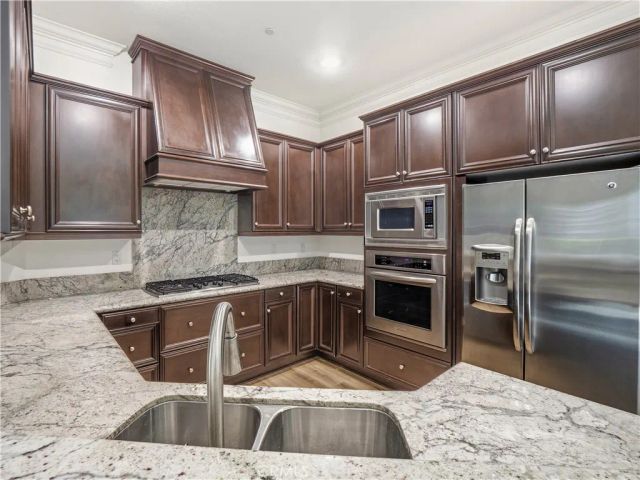 11549 Verona, Chatsworth, CA 91311
