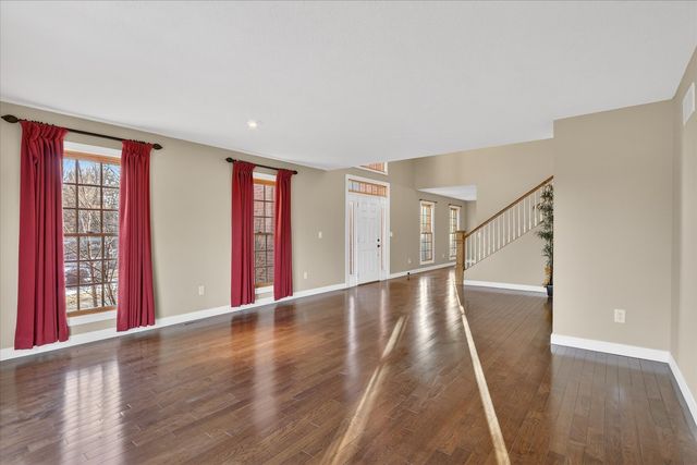 8306 E Crockett Road, Roscoe, IL 61073