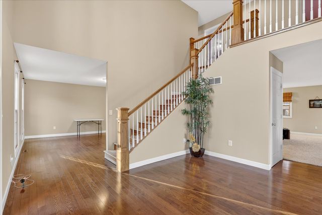 8306 E Crockett Road, Roscoe, IL 61073