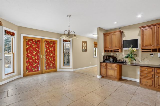 8306 E Crockett Road, Roscoe, IL 61073