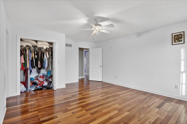 8306 E Crockett Road, Roscoe, IL 61073