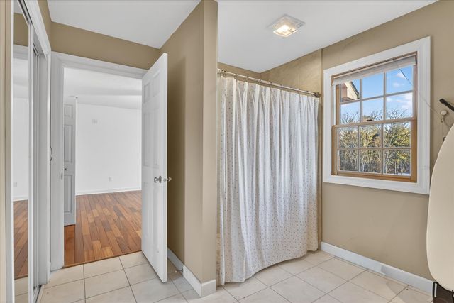 8306 E Crockett Road, Roscoe, IL 61073