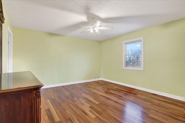 8306 E Crockett Road, Roscoe, IL 61073