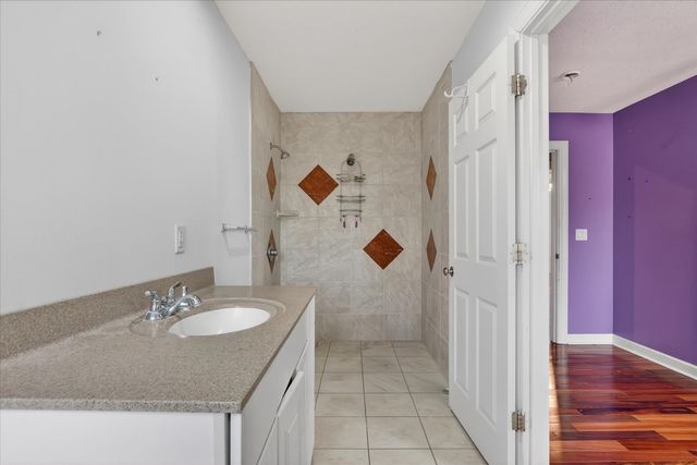 8306 E Crockett Road, Roscoe, IL 61073