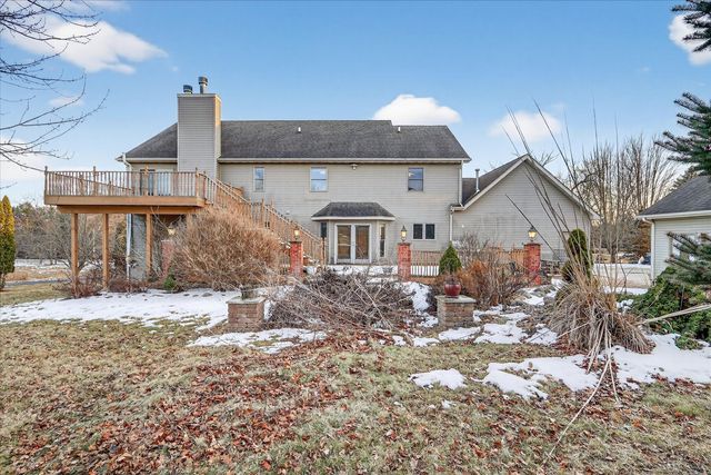 8306 E Crockett Road, Roscoe, IL 61073