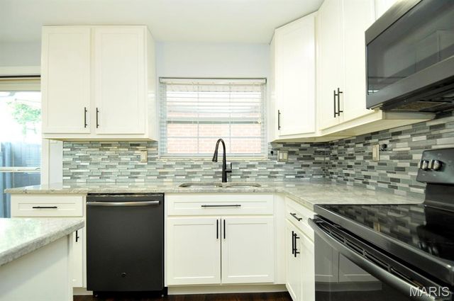 6968 Lansdowne Avenue, St Louis, MO 63109