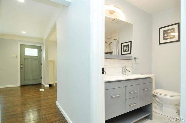 6968 Lansdowne Avenue, St Louis, MO 63109