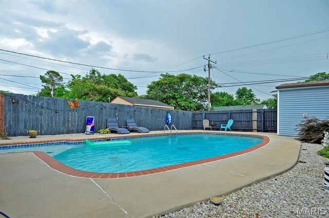 6968 Lansdowne Avenue, St Louis, MO 63109