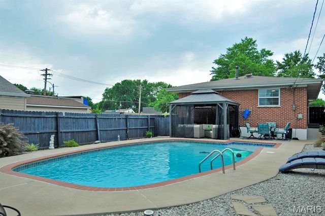 6968 Lansdowne Avenue, St Louis, MO 63109