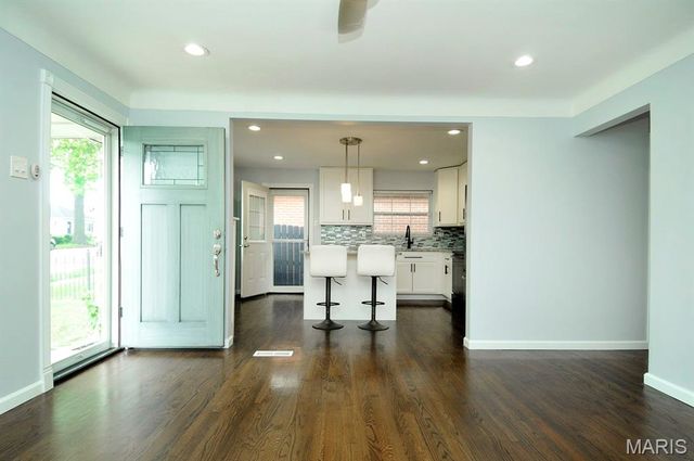 6968 Lansdowne Avenue, St Louis, MO 63109