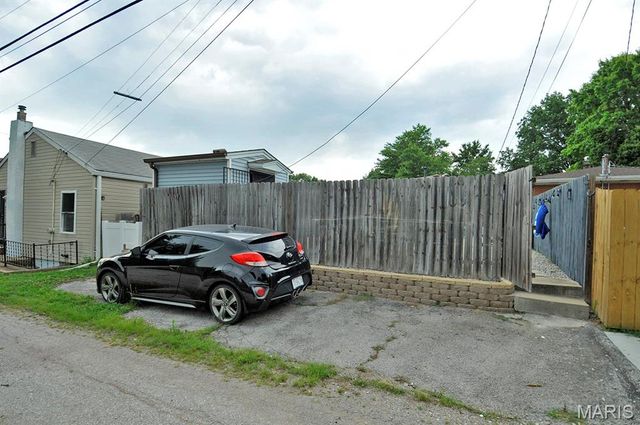 6968 Lansdowne Avenue, St Louis, MO 63109