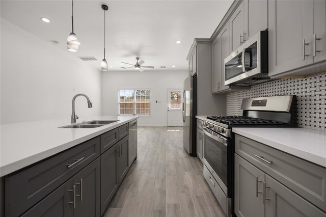 4406 Sterling Street A, Houston, TX 77051