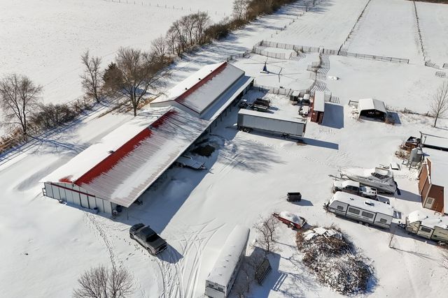 30048 S Klemme Road, Beecher, IL 60401