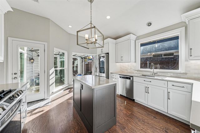 7108 Chateau Drive, Frisco, TX 75035