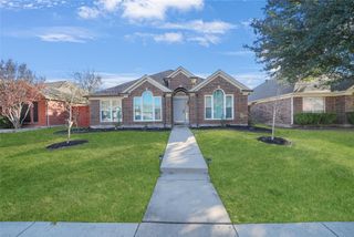 7108 Chateau Drive, Frisco, TX 75035